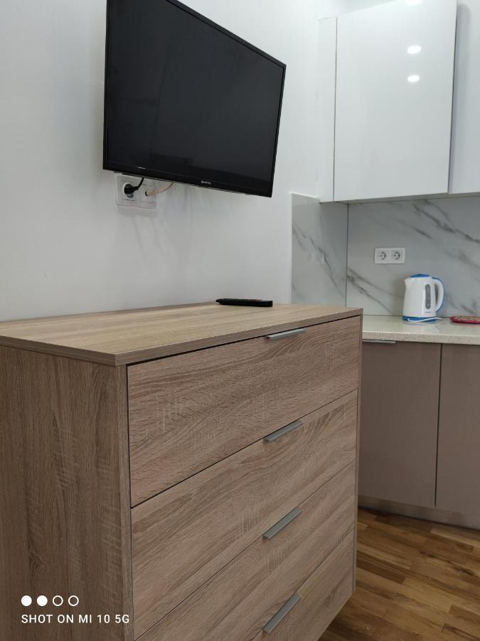 Apartment In The Heart Of Next To Monastyraki. *