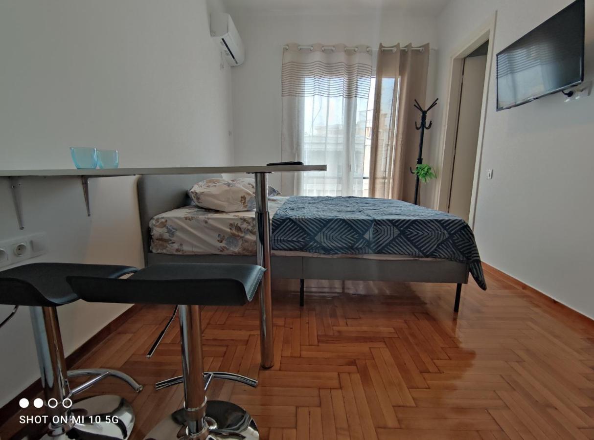 Appartamento In The Heart Of Next To Monastyraki.